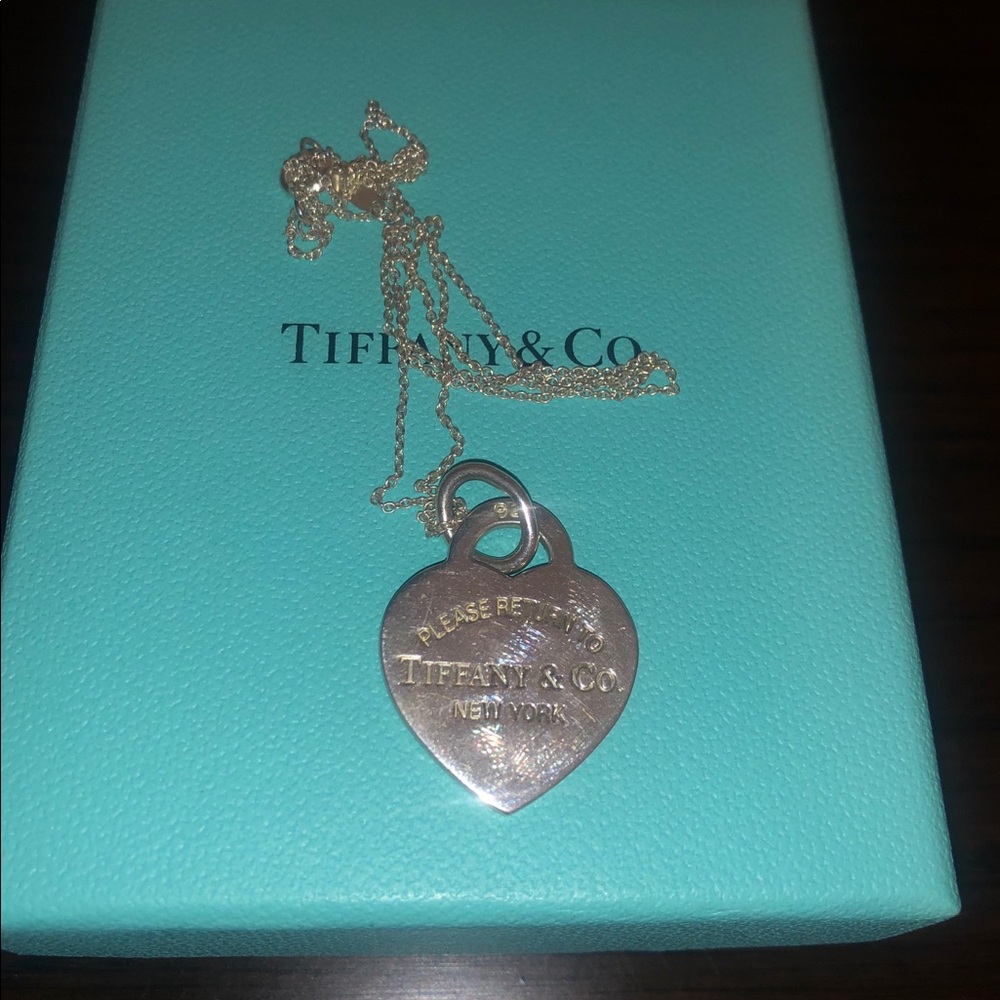 Return to Tiffany Medium Heart Tag Necklace